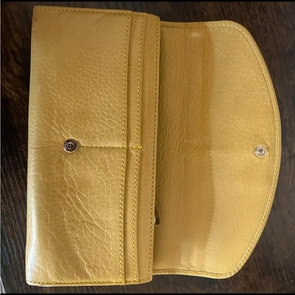 Chloe Pre-Loved Wallet - Picture 8 of 10